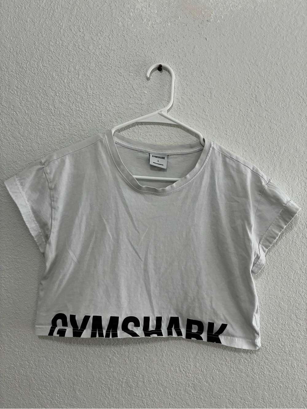 Gymshark White Cropped Logo Tee - Women's Athletic Top